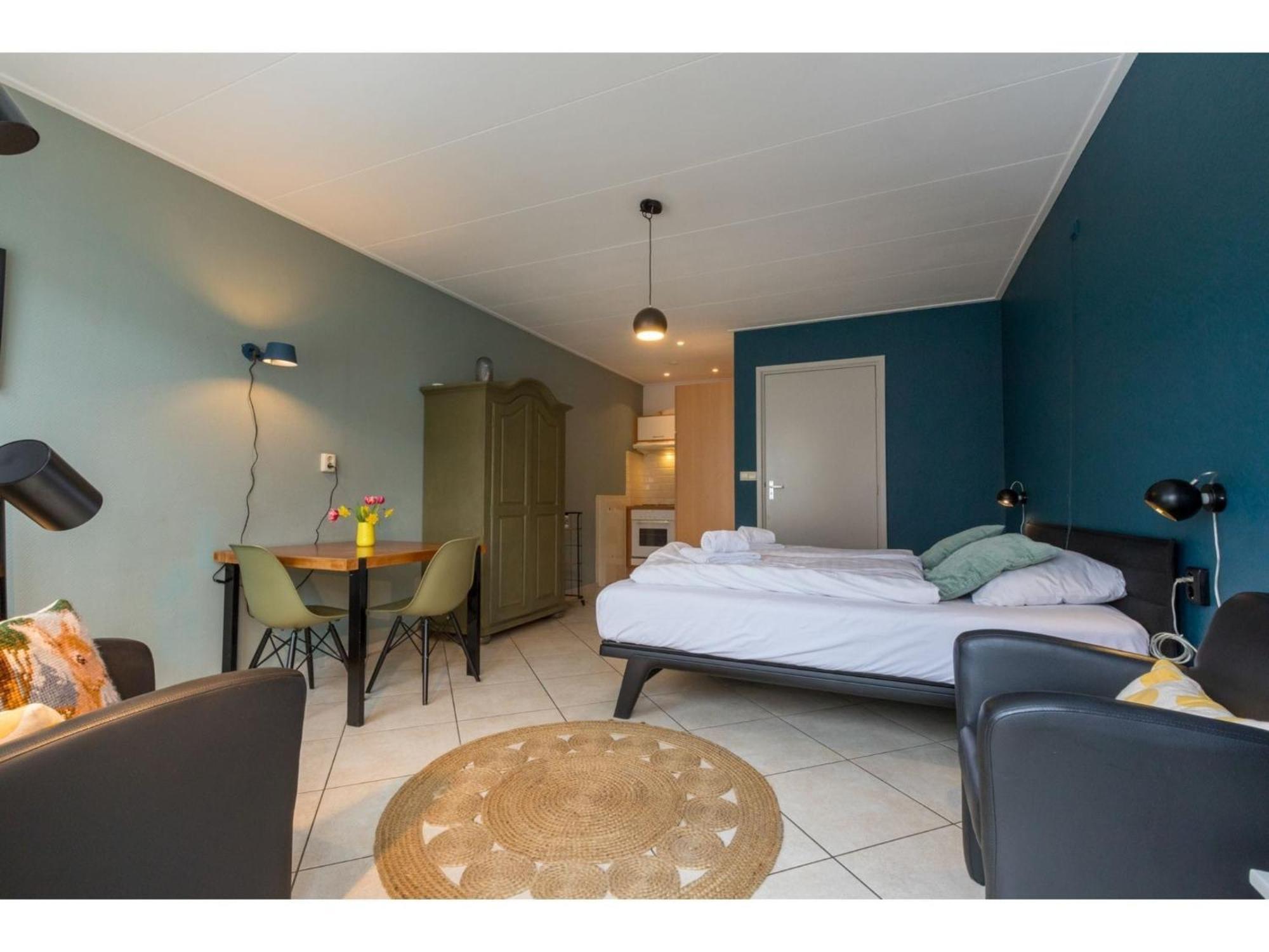 Superb Apartment Near The Beach In Vrouwenpolder Eksteriør billede